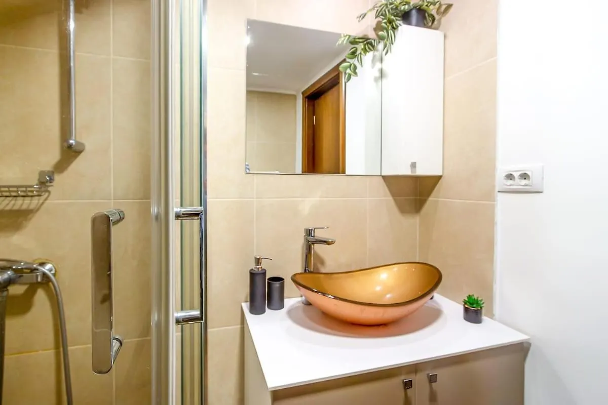 Apartment Cosy And Tiny Room Bucharest